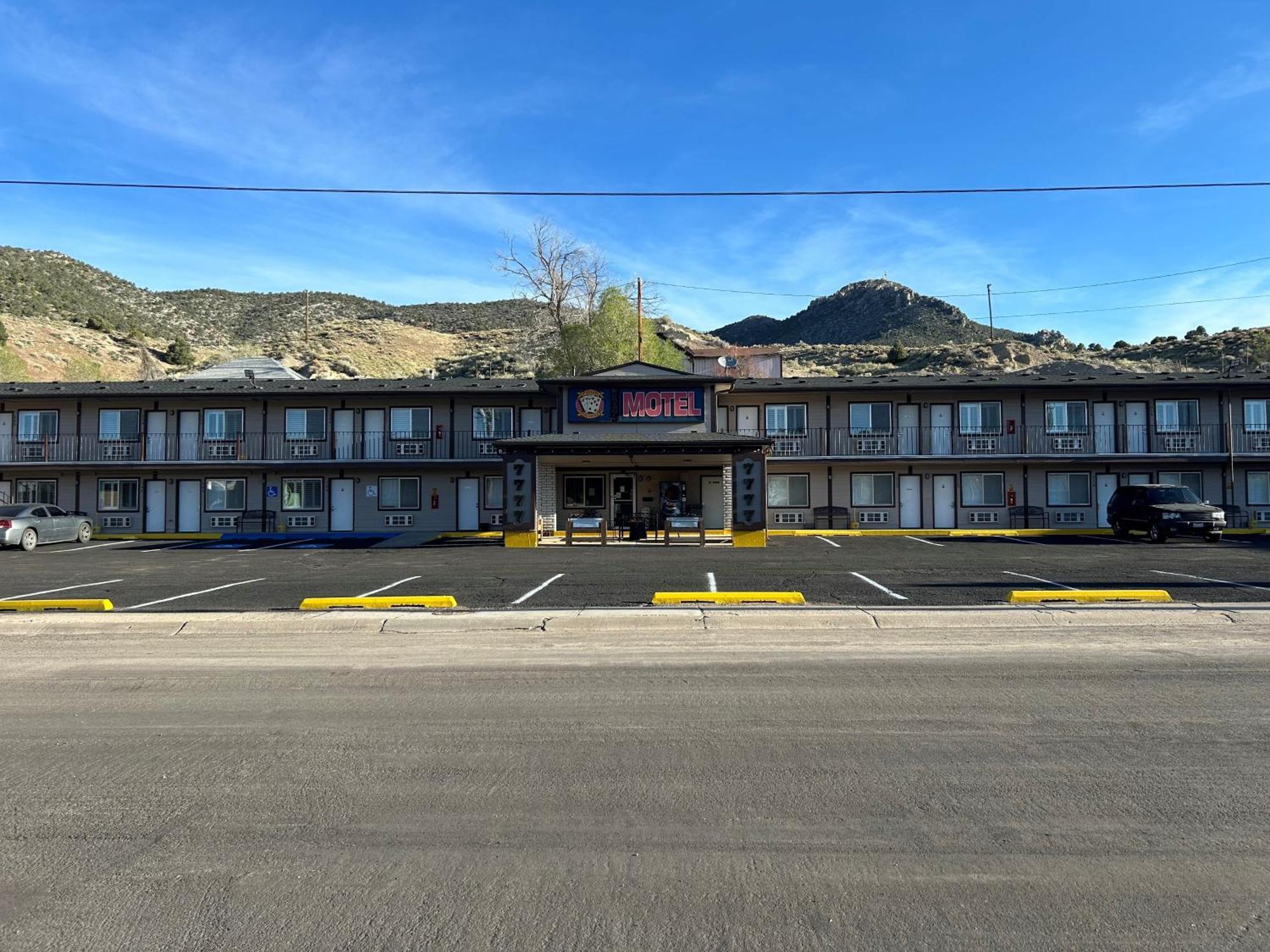 Four Sevens Motel Ely Exterior foto